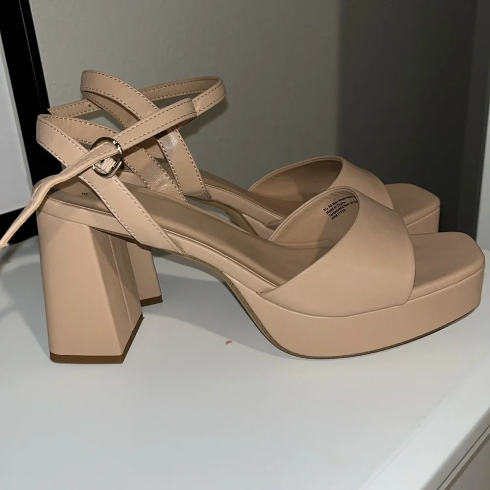 A new day women’s size 9.5 platform nude heel - Picture 4 of 5